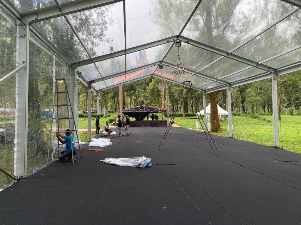tenda roder transparan jogja